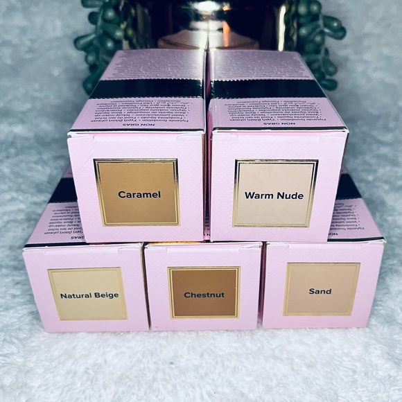 COPY - 💫NIB TOO FACED BORN THIS WAY FOUNDATION💫 - Picture 2 of 12